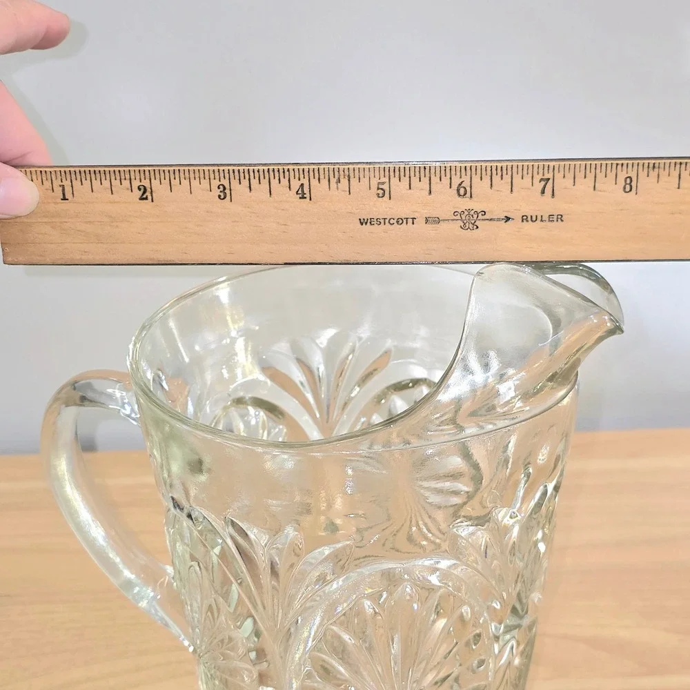 Vintage Anchor‎ Hocking Starburst Medallion Heavy Pressed Glass Pitcher